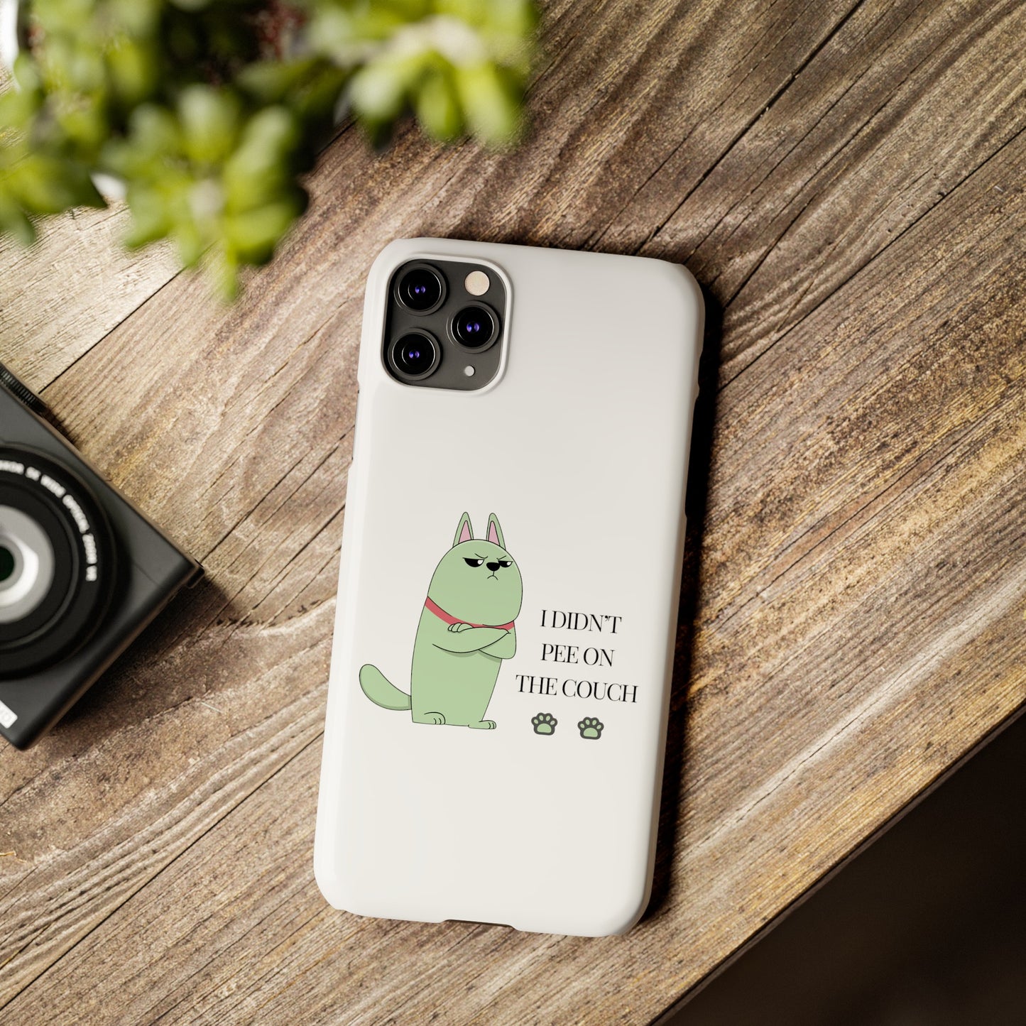 I didn't Pee on the Couch Slim iPhone Case